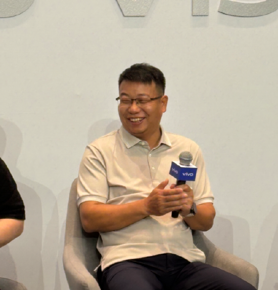 顺配宝 胡柏山：vivo Vision探索版这次不会销售，出海可能在5年后